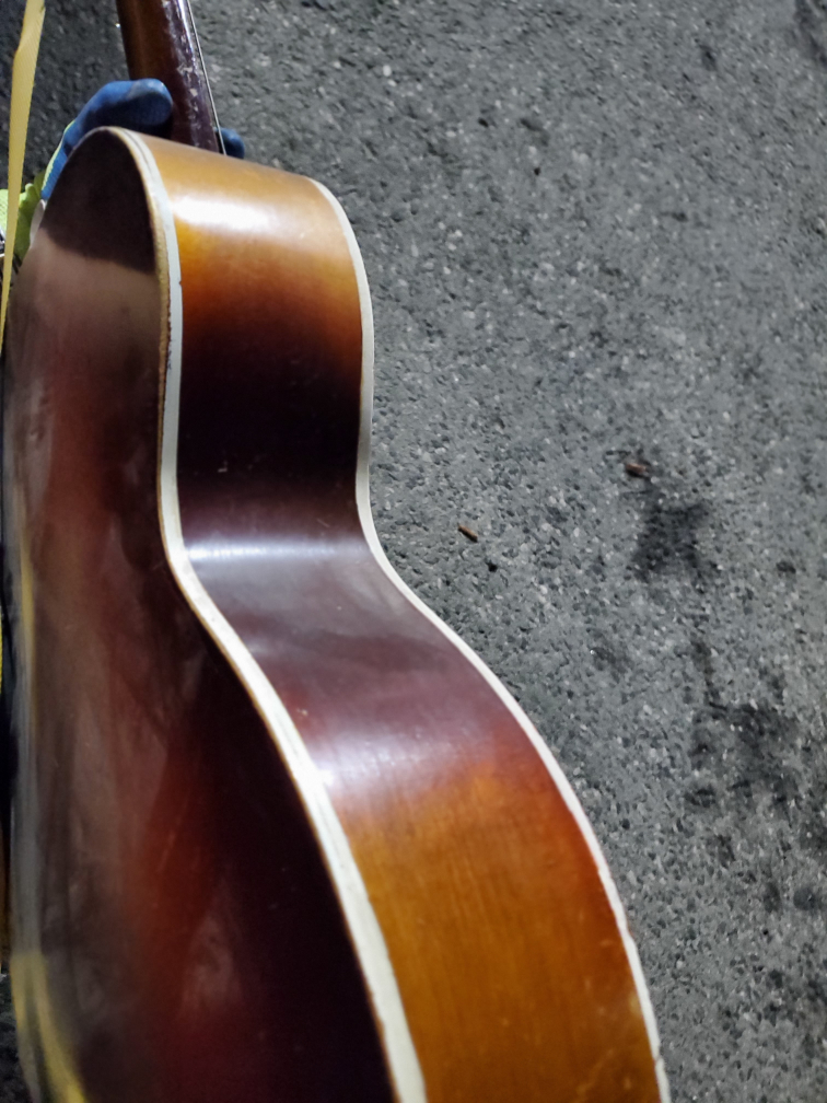 Vintage Archtop Regal Guitar image indicator(8)