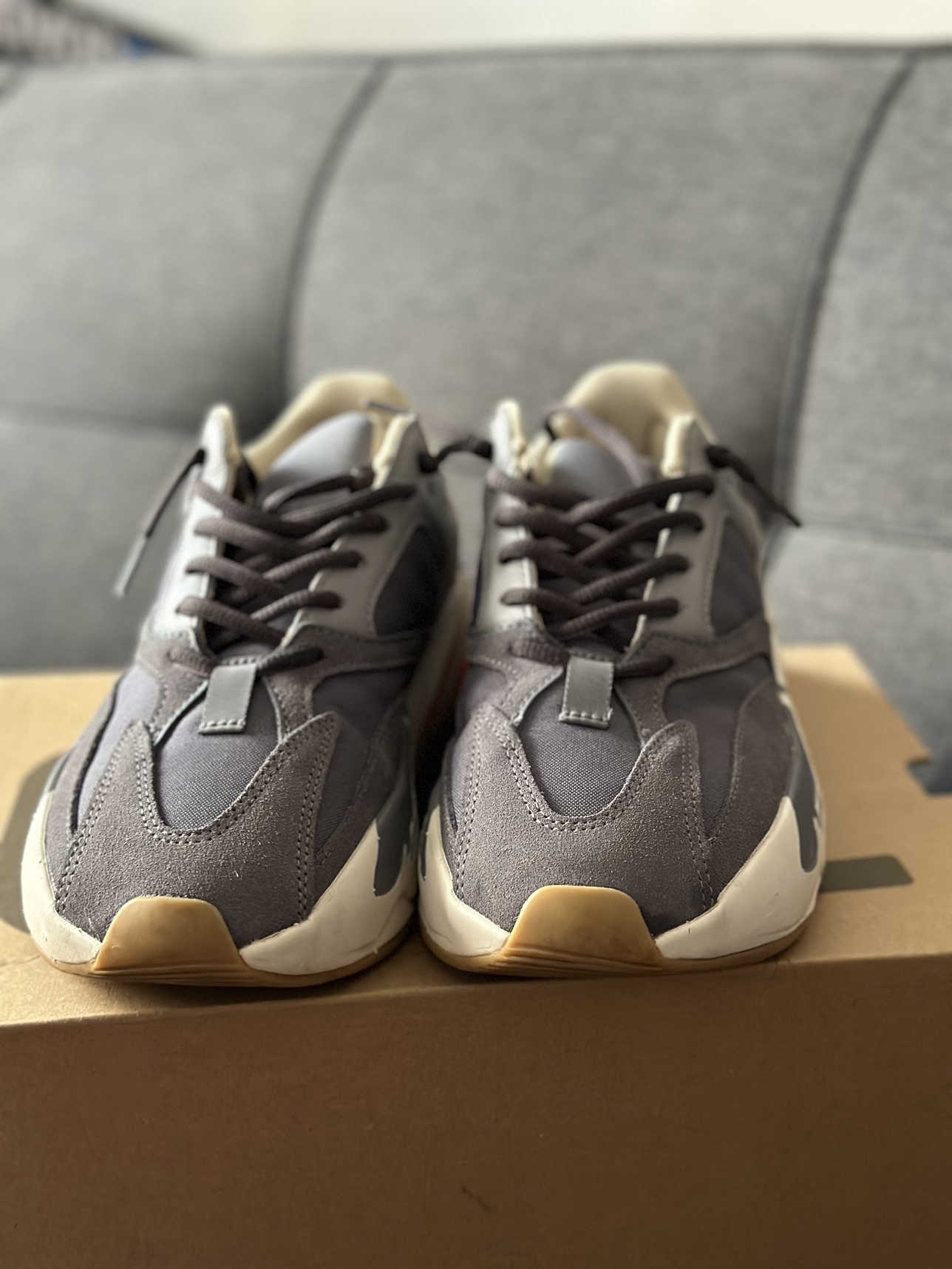 YEEZY BOOST 700 thumbnail