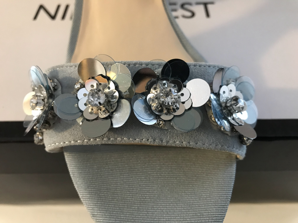 Brand new in box - Sandals size 8 image indicator(3)