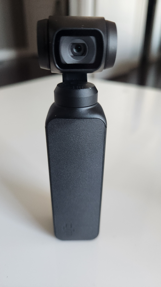 DJI Osmo Pocket (Gen 1) with accessories image indicator(2)