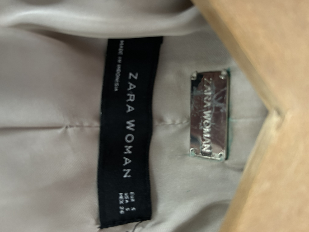 Zara Woman Sz Small Trench Coat *Needs TLC* - photo 2