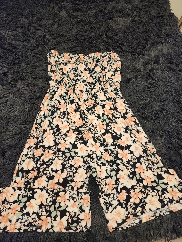Day 2: Female Flower Bodysuit 🥕 thumbnail