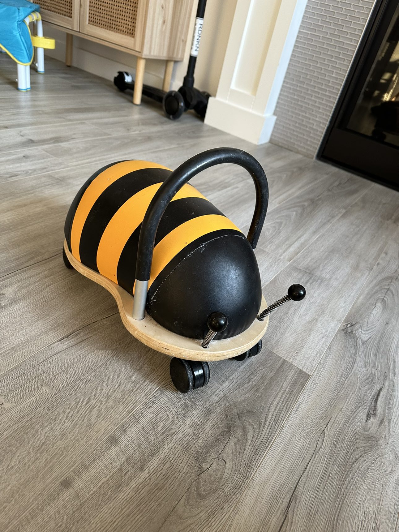 Wheely Bug Bee