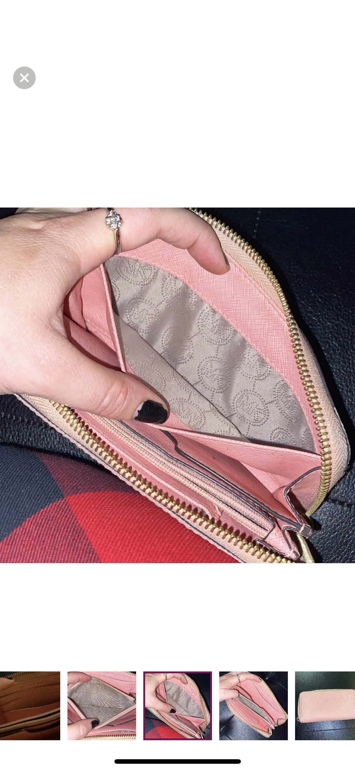 Michael Kors Wallet image indicator(8)