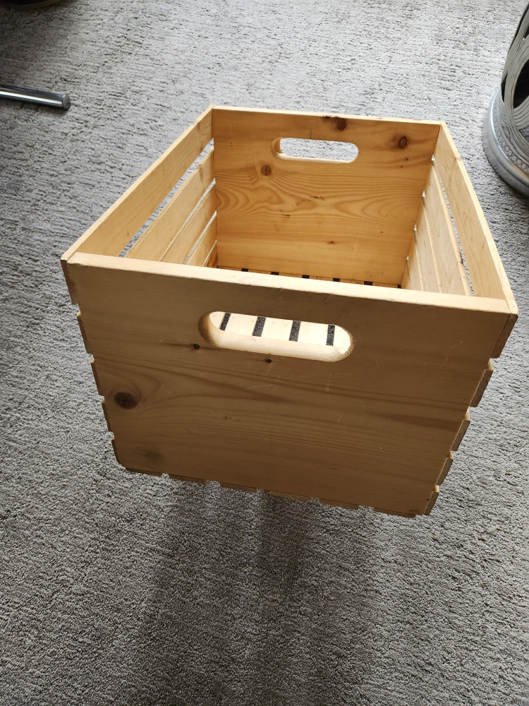 wooden crates - 4 available