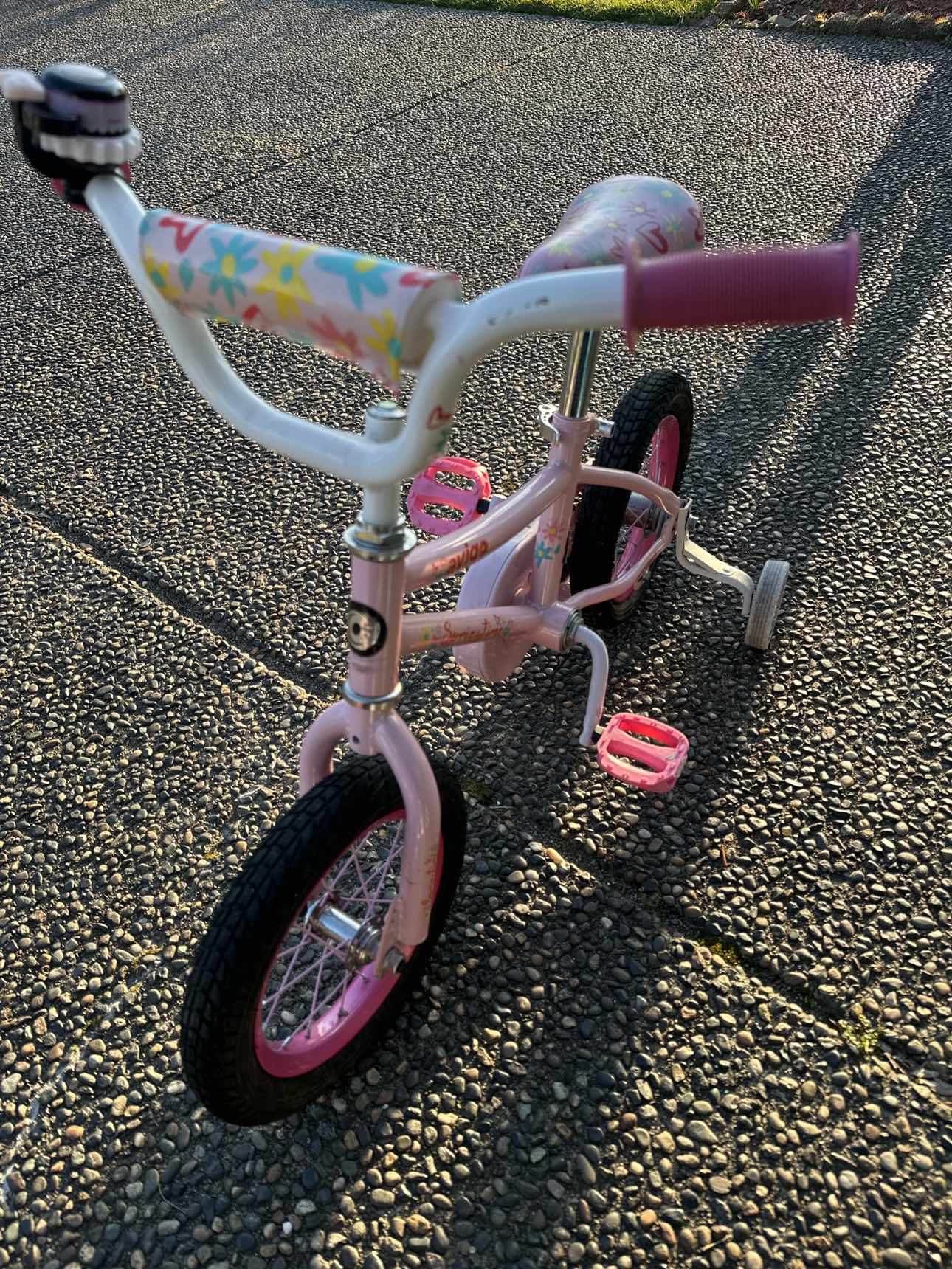 Kids Bike 12 inch wheels Avigo image indicator(2)