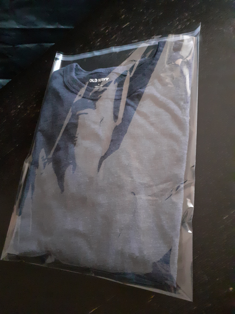 New 90pcs Cellophane Self Seal Shirt Bags thumbnail