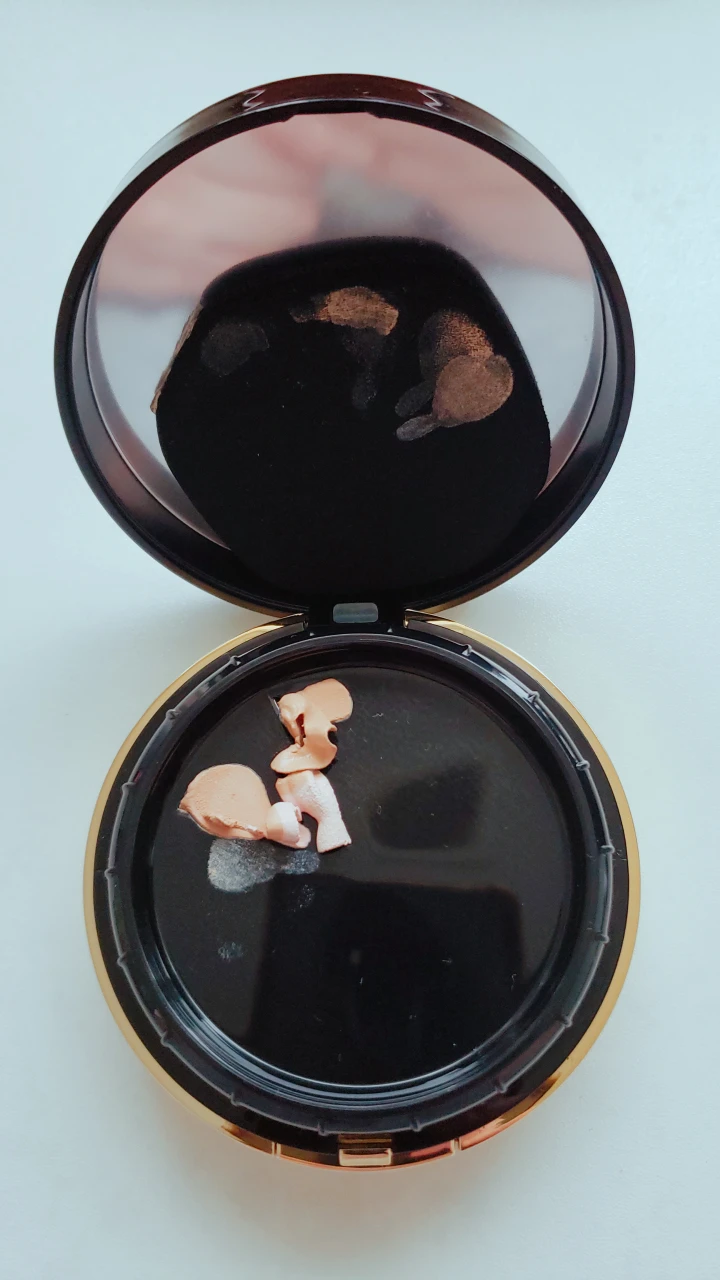 SPF 50 Foundation image indicator(5)