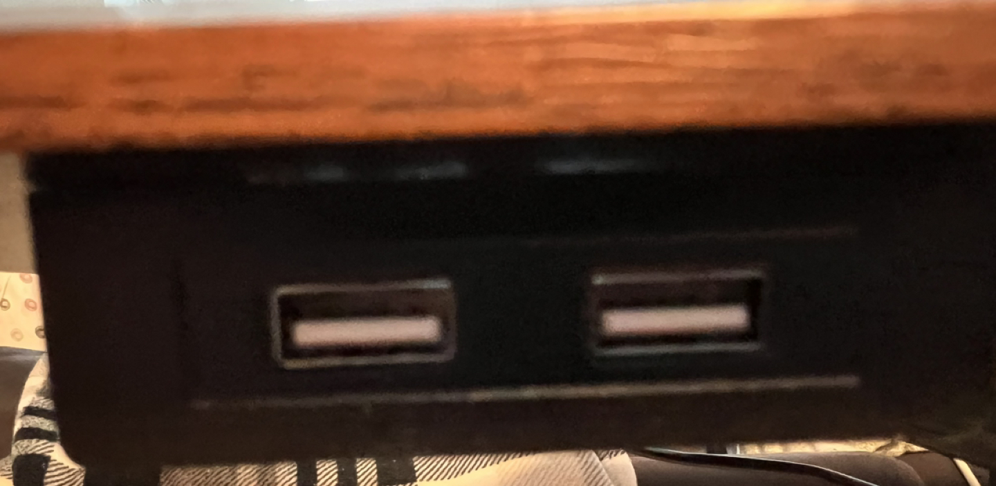 Electric Standing Desk w/ USB Interface with height adjustment - photo 4