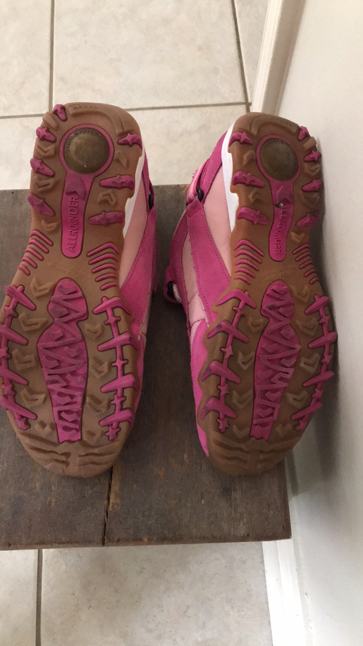 Memphisto Special Edition Breast Cancer Shoes Size 8 image indicator(7)