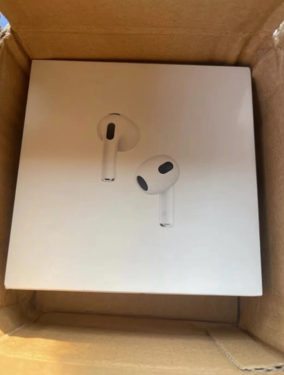 Brand New Sealed Apple AirPods 3rd - photo 4