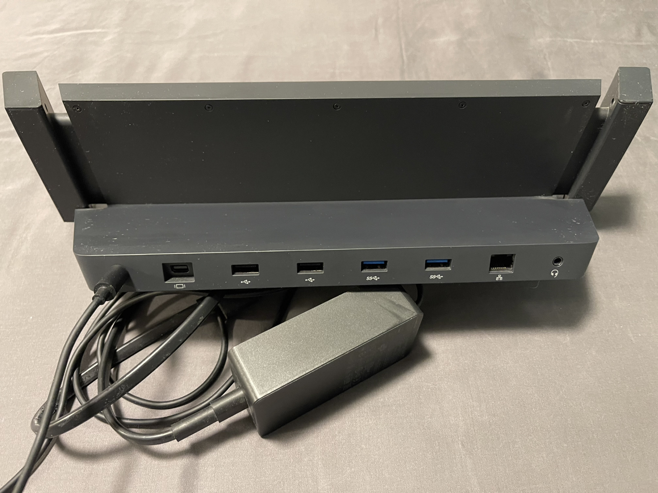 Microsoft surface pro 3/4 docking station - photo 2