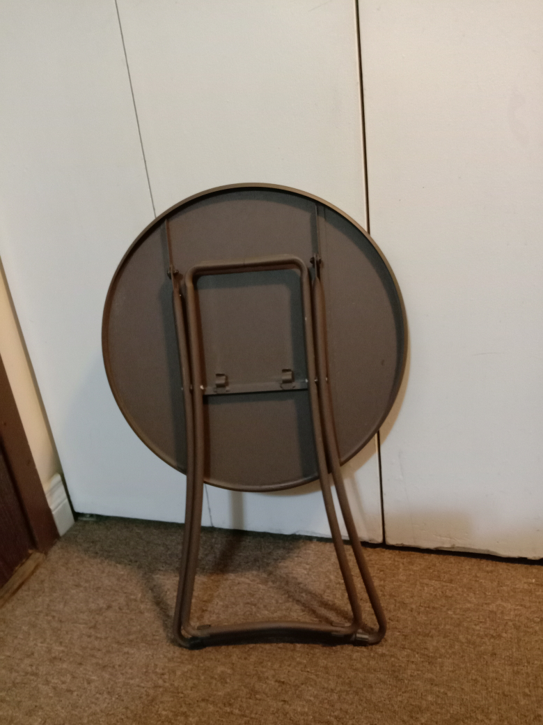 Folding side table - photo 2