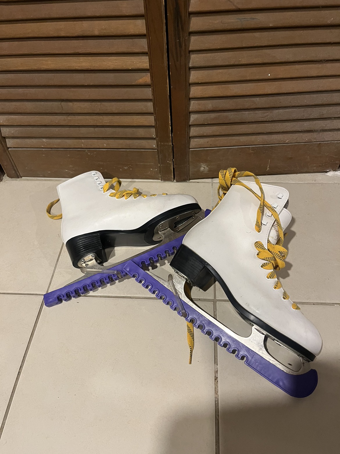 Ice Skates No.8