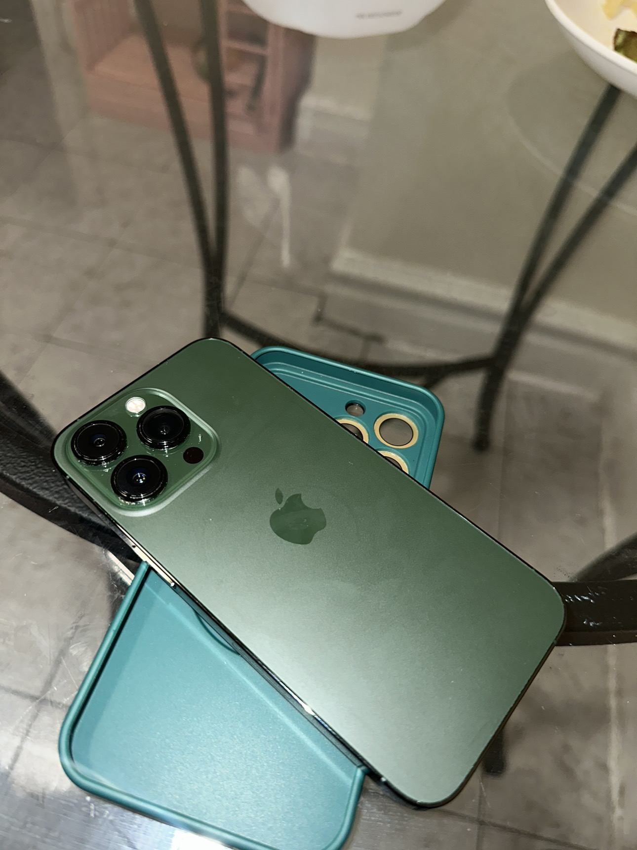 iPhone 13 Pro UNLOCKED