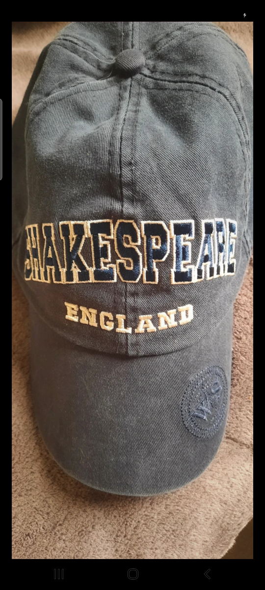 Shakespeare Unisex Hat image indicator(2)