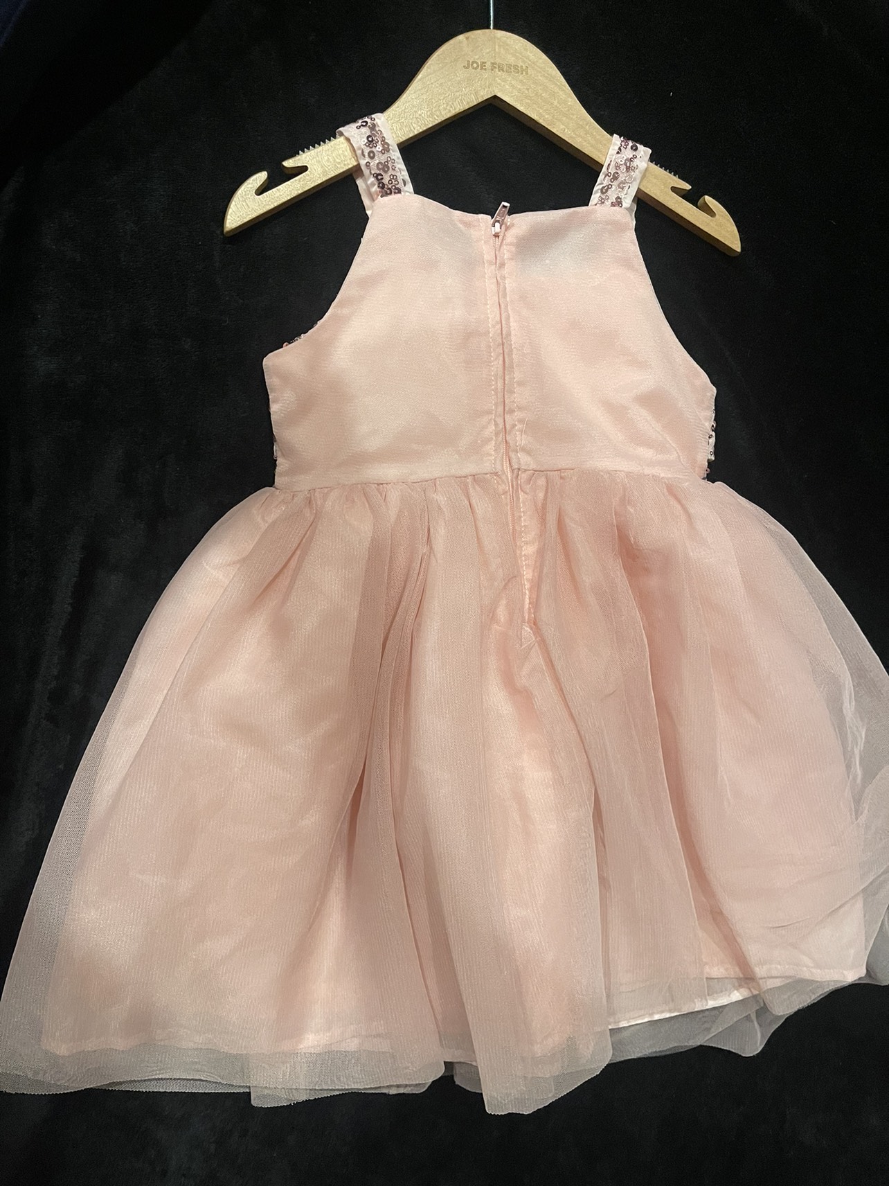 Beautiful pink dress for toddlers - photo 2