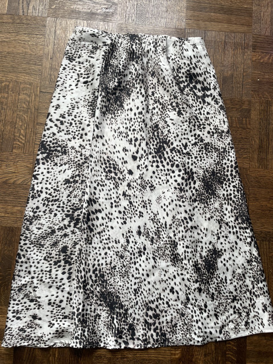 Printed midi skirt