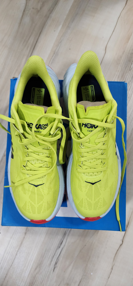 HOKA Women's carbon x 2 shoes thumbnail