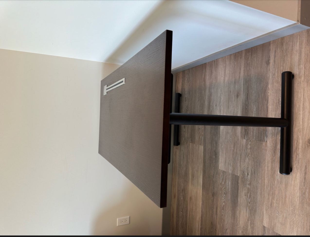 Office Desk & Chair - photo 4