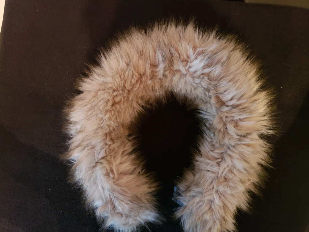 TNA grey winter jacket with fur hood image indicator(3)