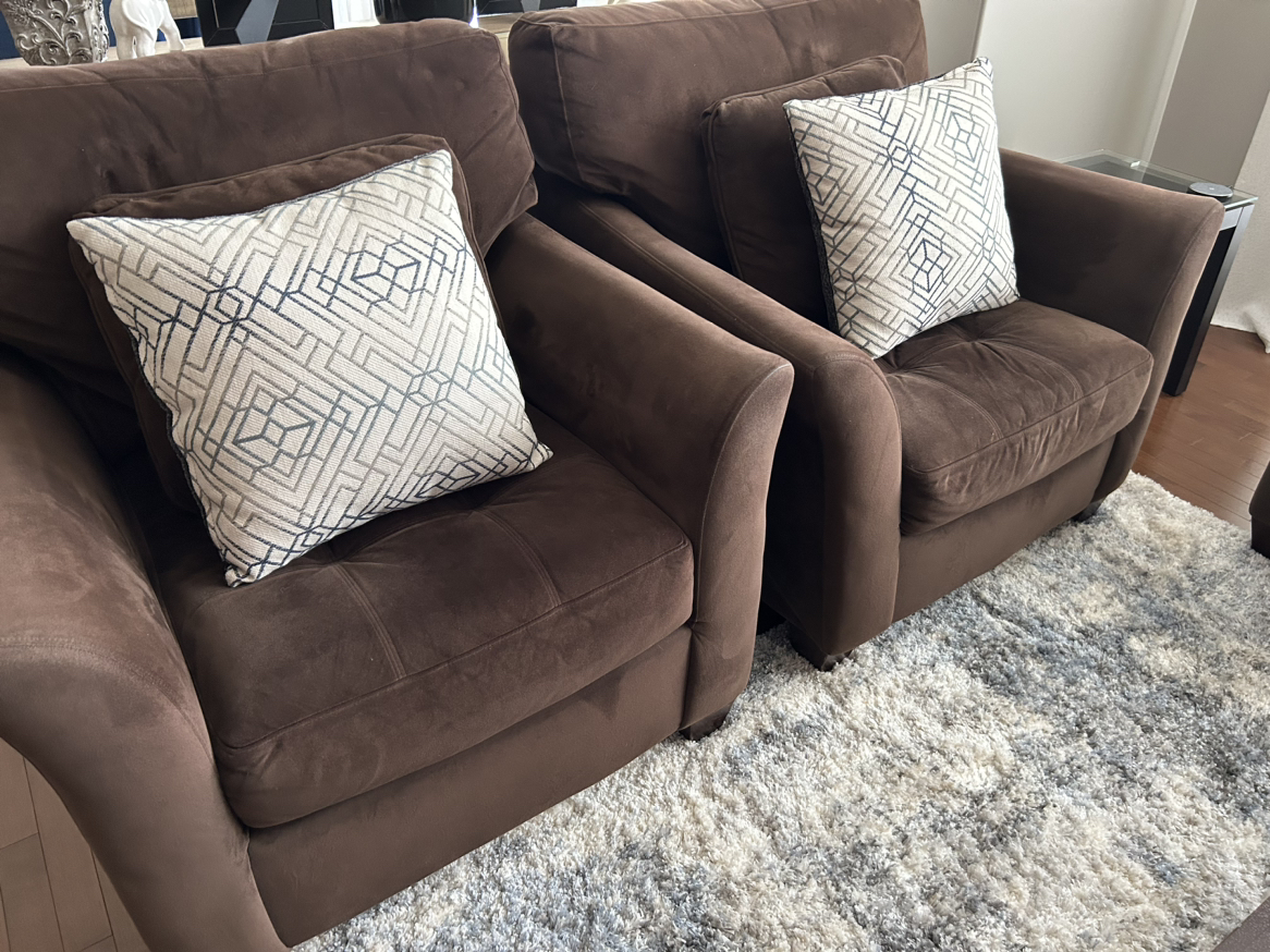 Couch and matching chairs - photo 5
