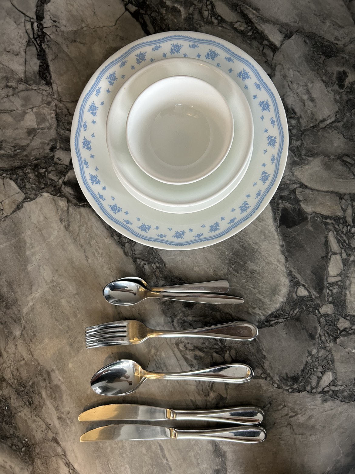 Corelle Dishes and Utensils 🥕 - photo 4