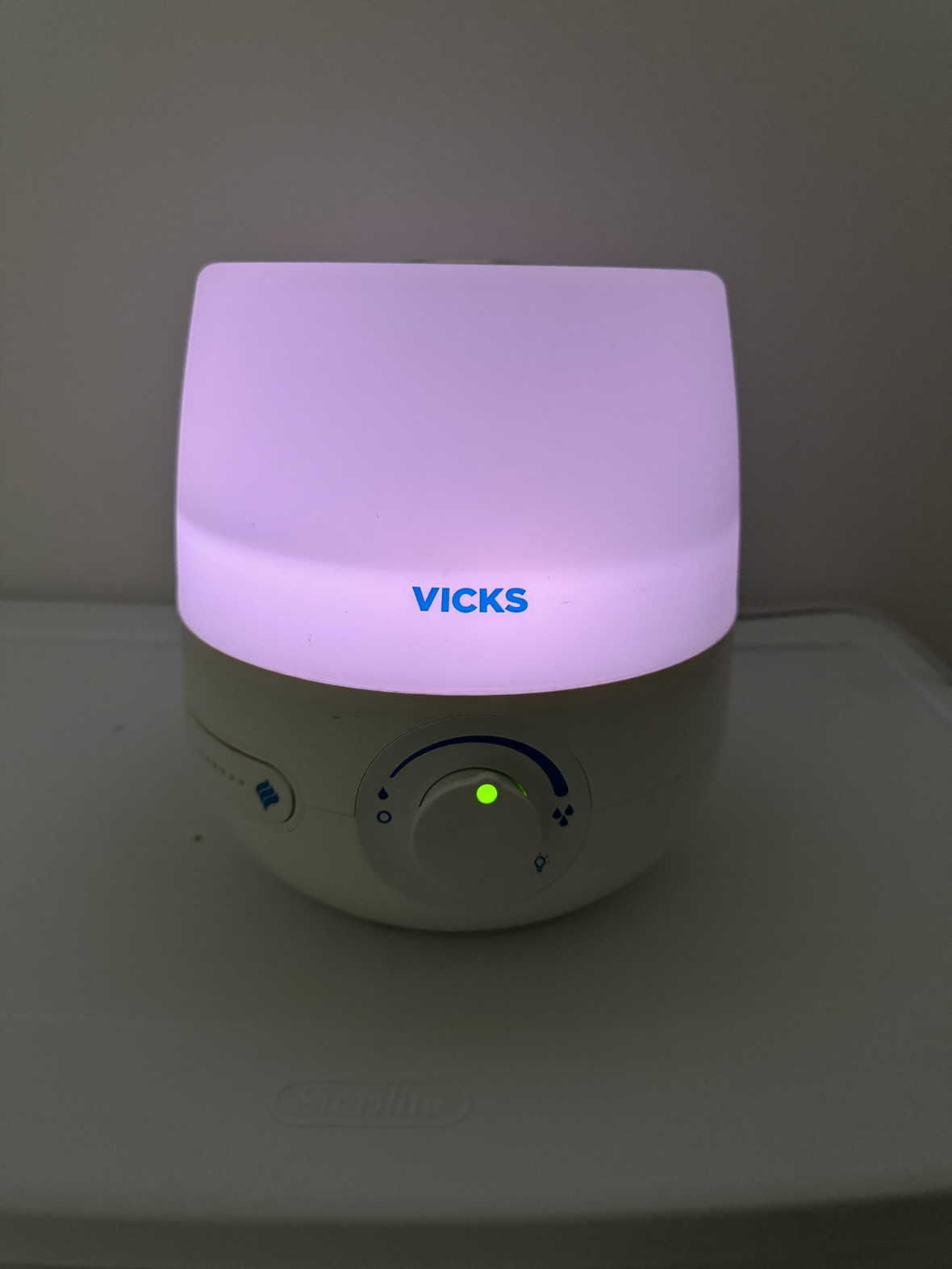 Vicks Cool Mist Humidifier with Night Light - photo 5