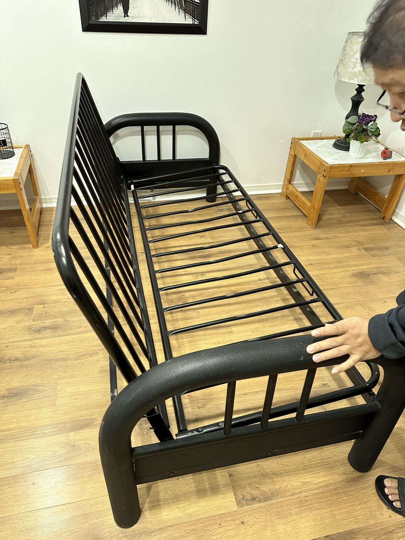 Sofa bed $20 pick up at queen mary dr Brampton - photo 2
