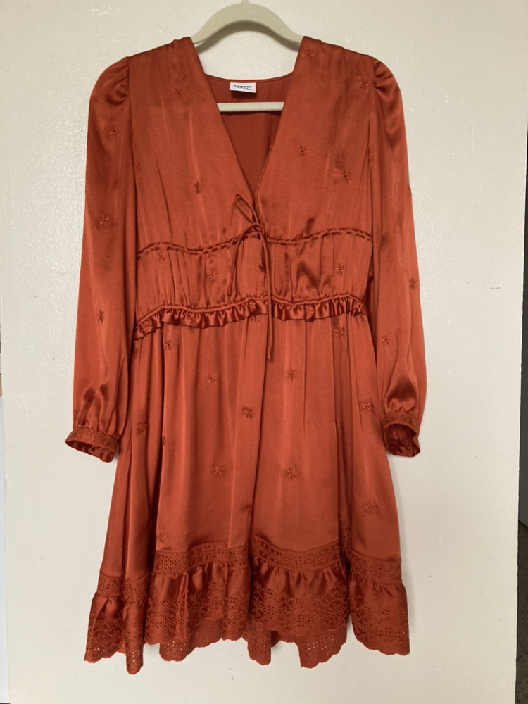 Aritzia Sunday Best dress thumbnail