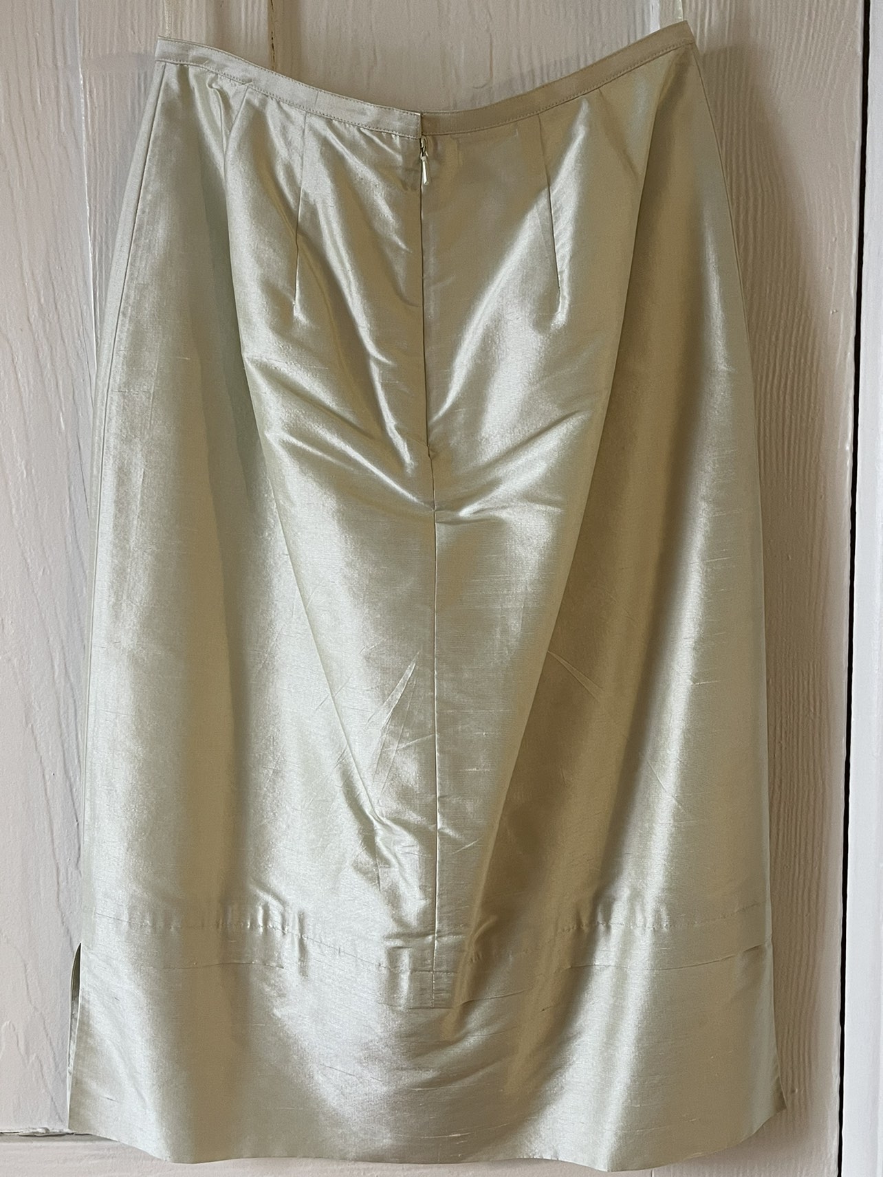 Simon Chang 100% Silk midi skirt image indicator(4)