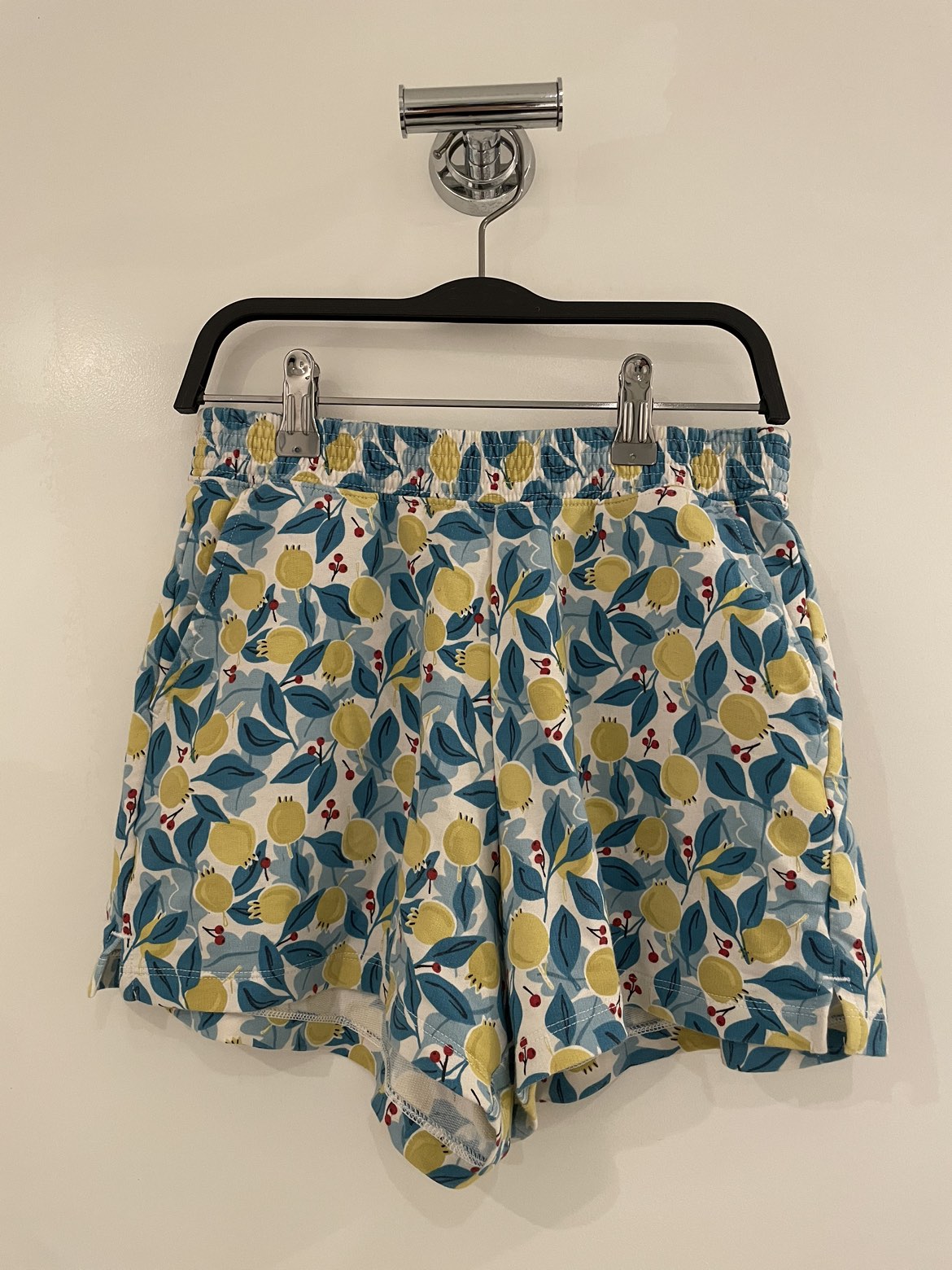 Long skirts and Pants image indicator(7)