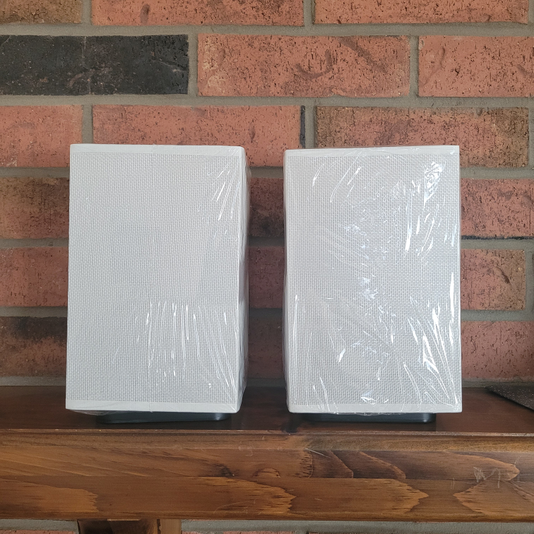 New lamps with USB chargers and extra outlets - photo 4