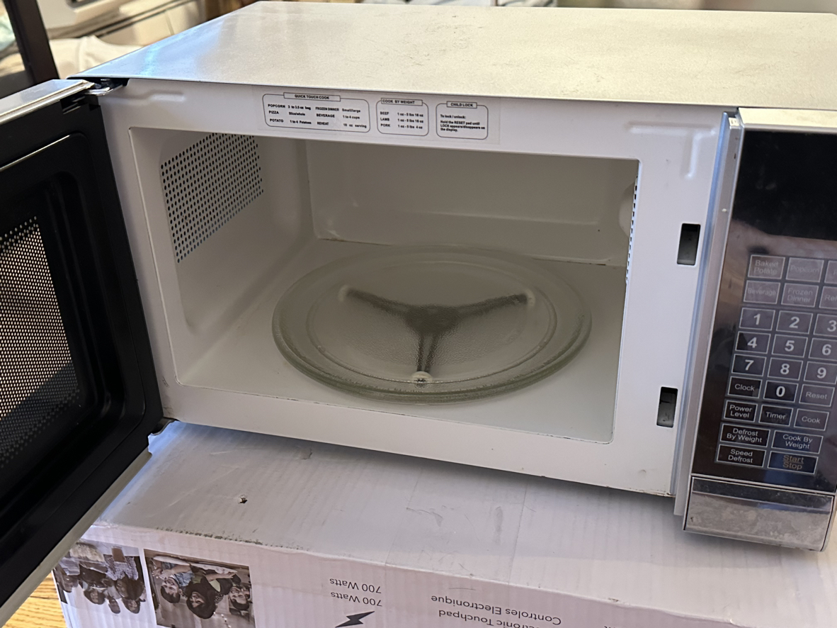 Microwave - photo 3