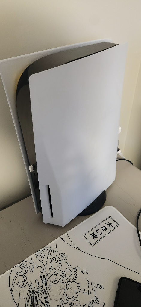 PS5 with 2 controllers and controller mods image indicator(2)