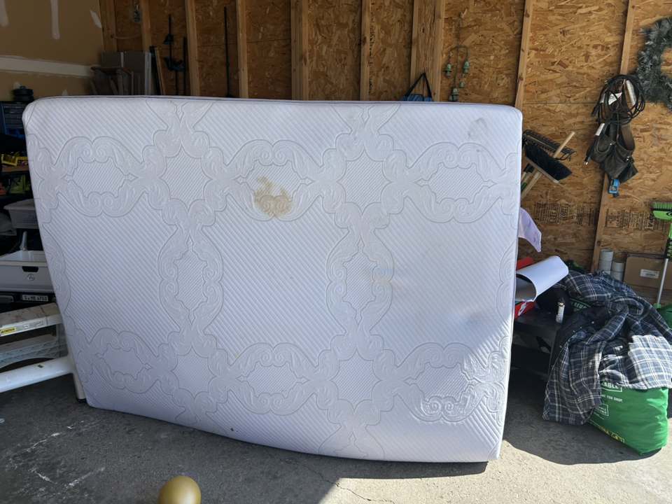 Free queen mattress
