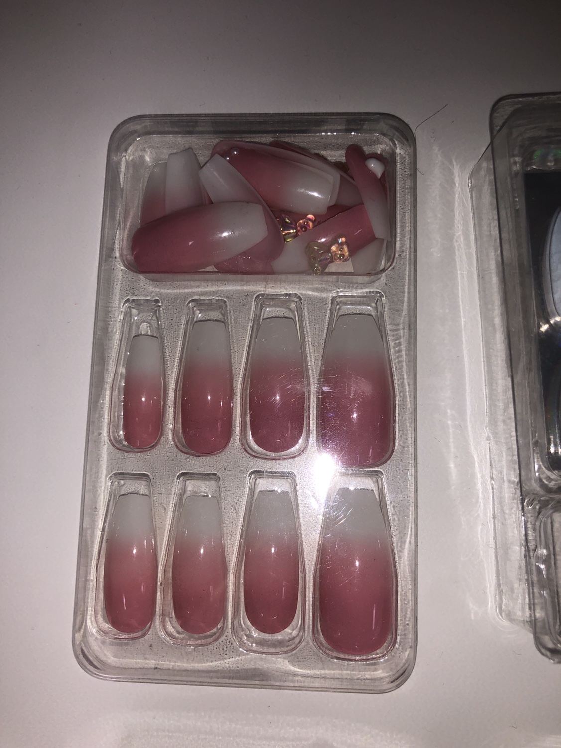 fake nails + freebie! image indicator(2)