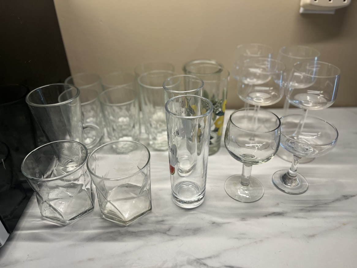 Crystal and regular glasses