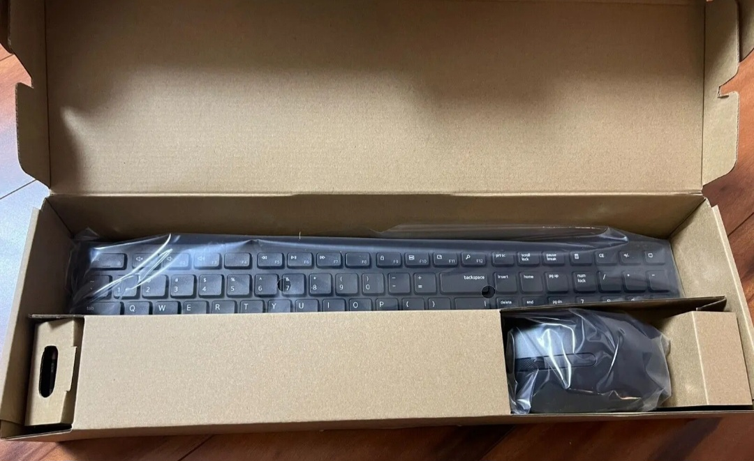 Dell Pro Wireless Keyboard and Mouse – KM5221W thumbnail