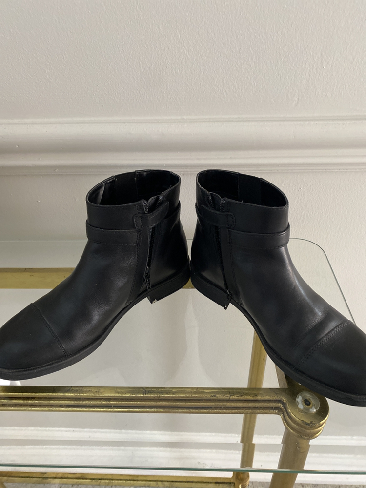 Geox Black Ankle Boots size 36 image indicator(2)