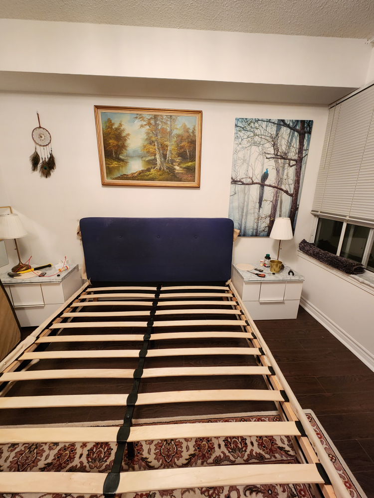 queen bed frame - photo 2