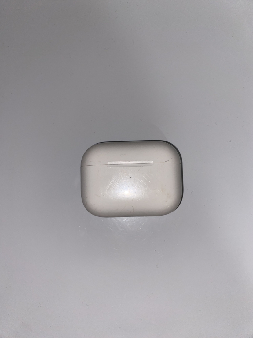 Airpod Pros Charging Case - photo 3