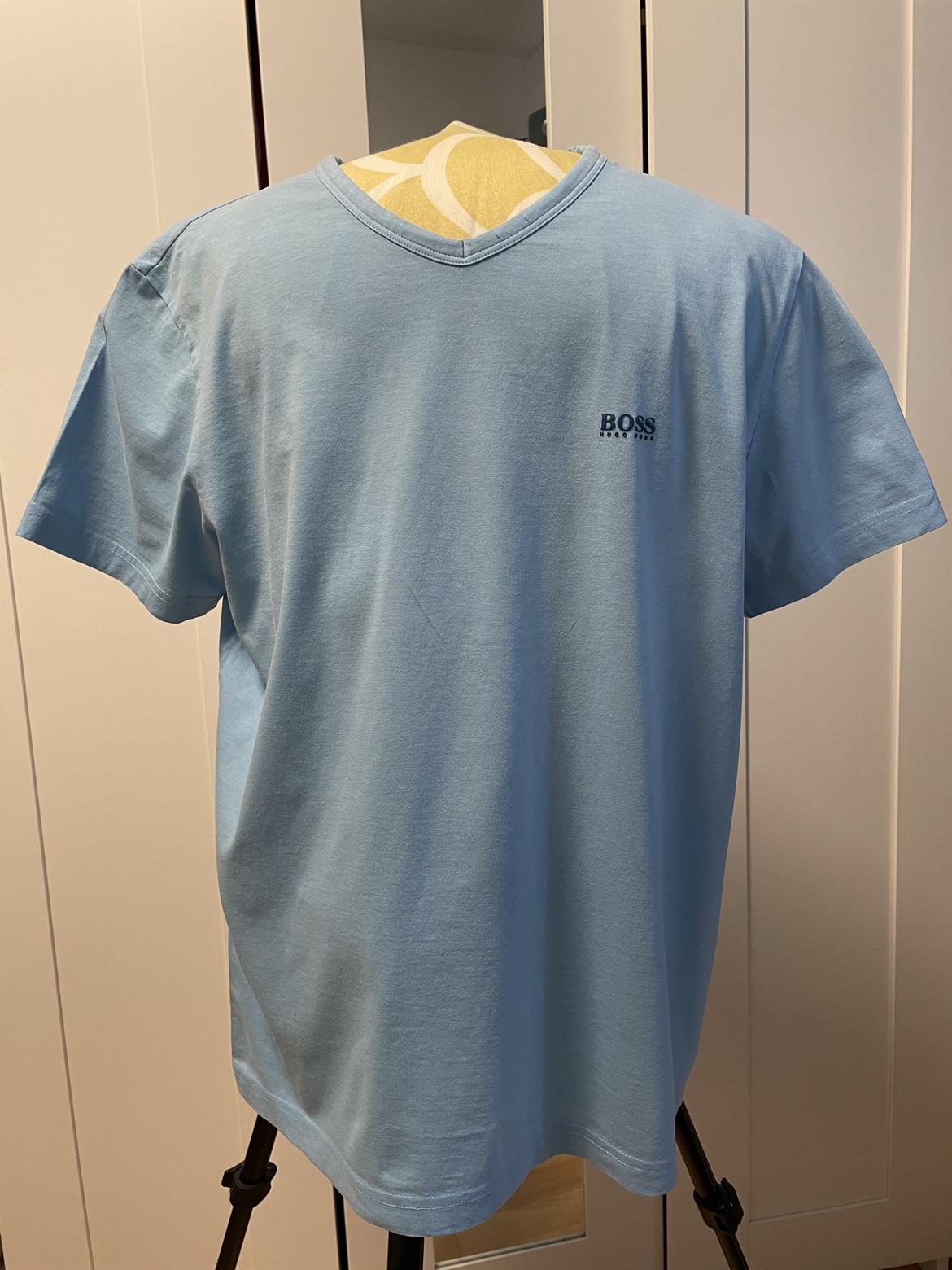 Hugo Boss V-neck shirt - photo 4