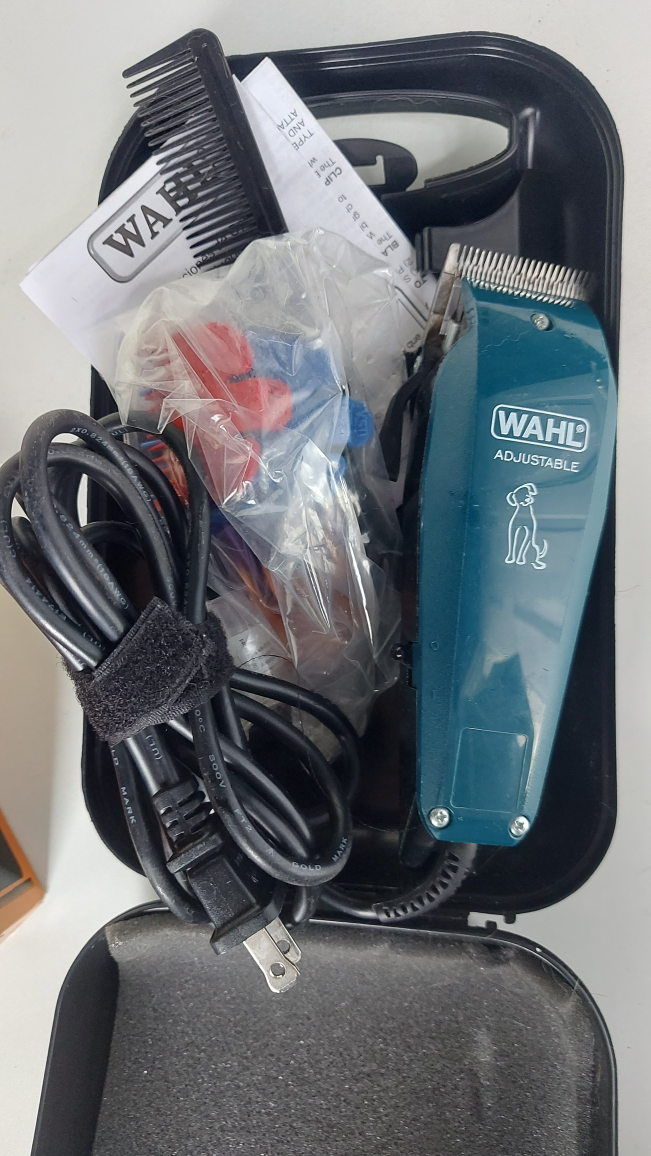 Wahl dog Grooming & Trimmer Set - Like NEW image indicator(3)