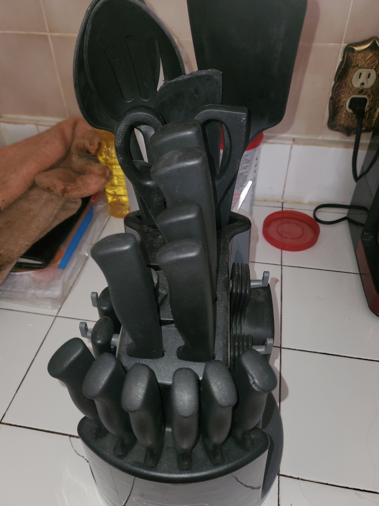 knife set thumbnail