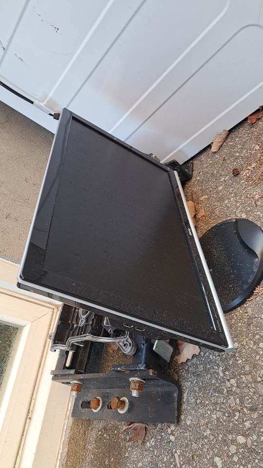 Monitors and PCs