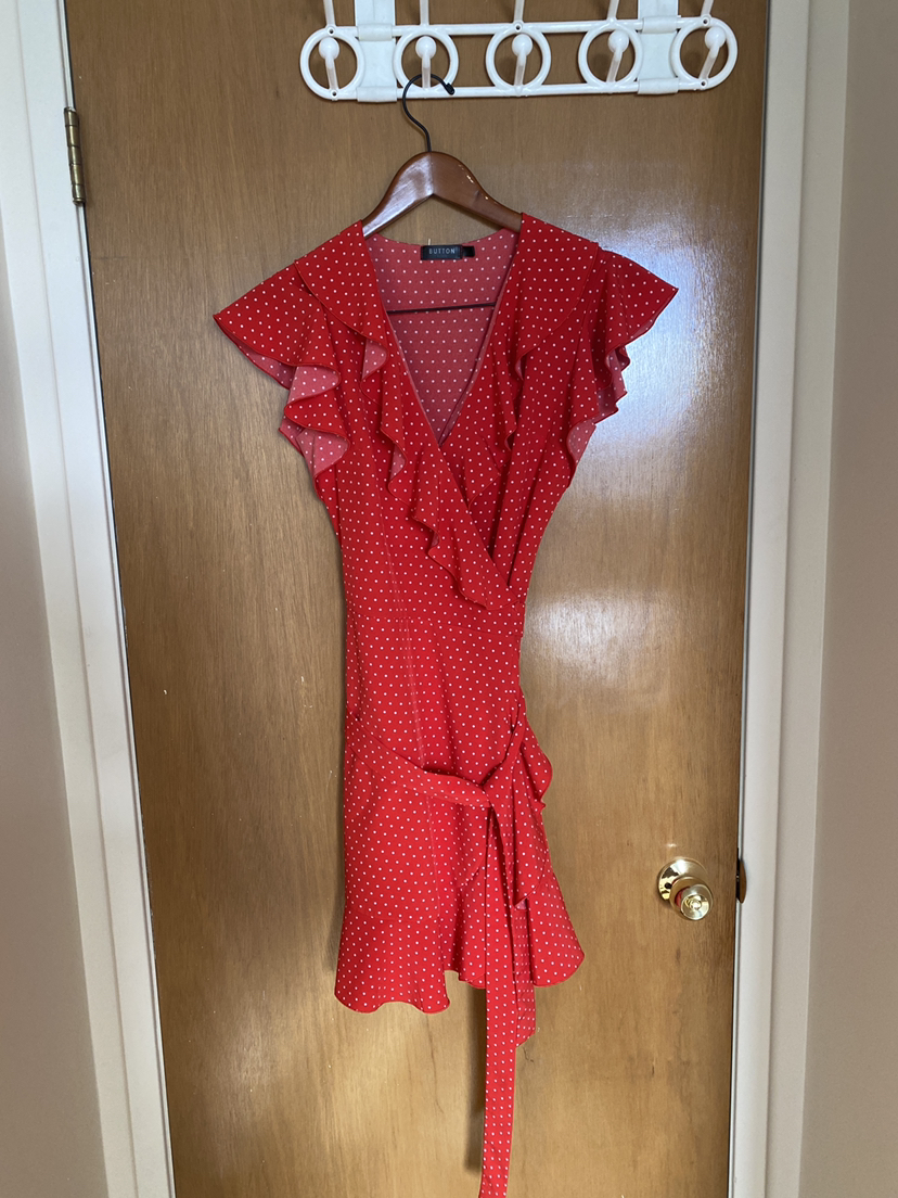 Red dress image indicator(2)