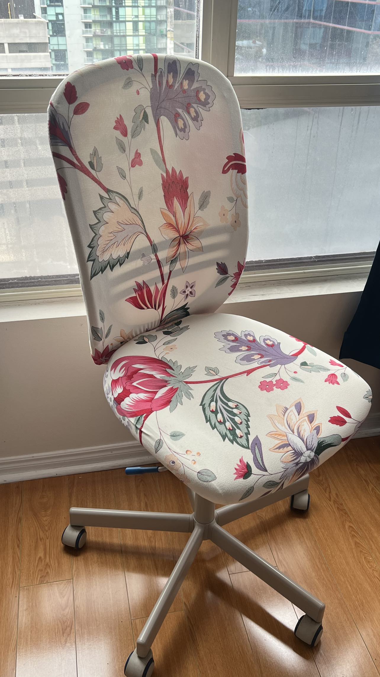 IKEA Office Chair with cover - photo 3