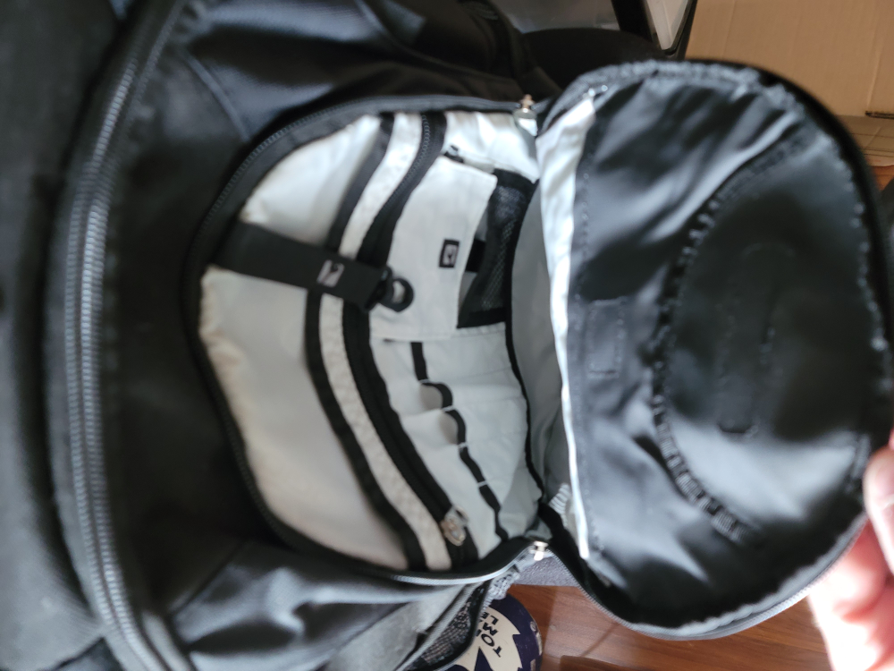 OGIO NordicTrack BackPack image indicator(3)