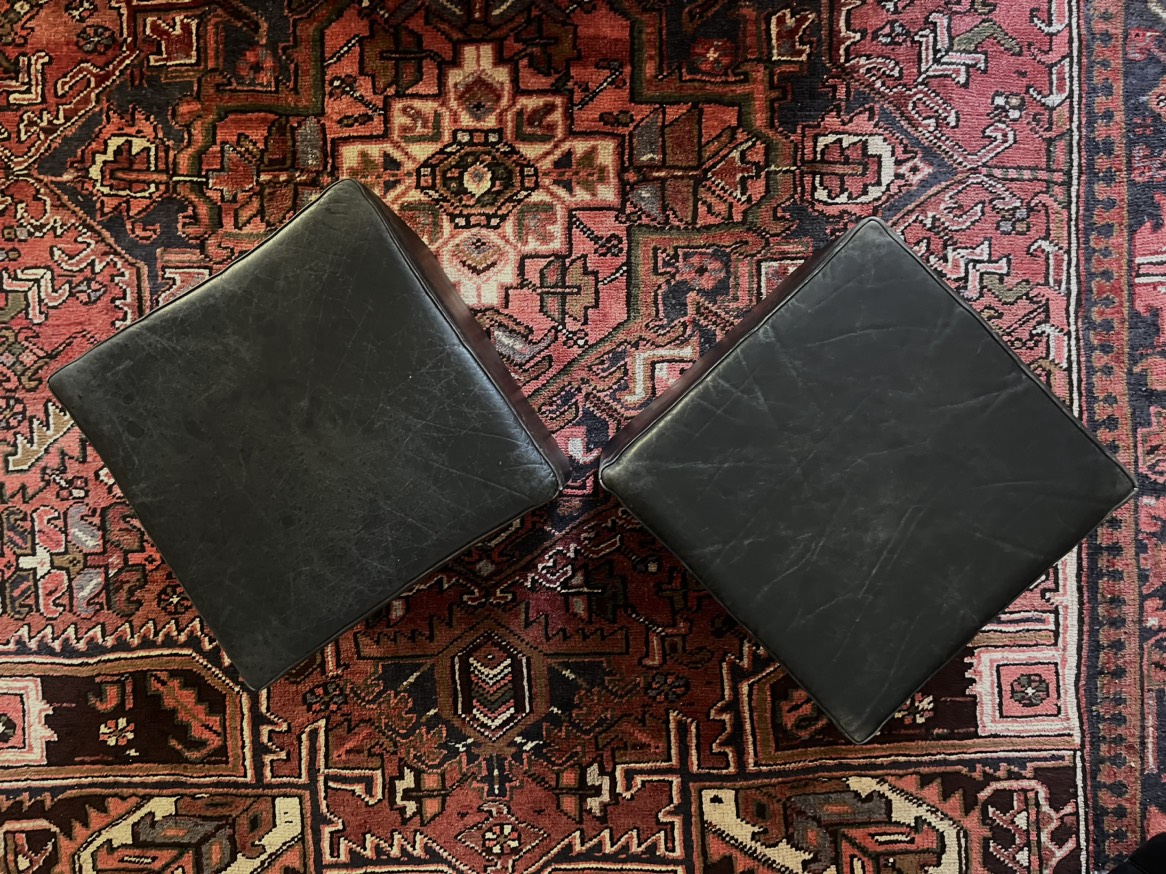 1970s High End German Made Mid Century Chairs with Ottomans - photo 3